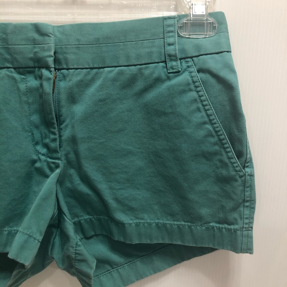 Women’s J. Crew Chino Short Size 2 - Picture 2 of 5